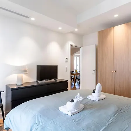아파트 2 Bedrooms Near - *