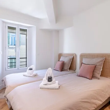 2 Bedrooms Near - Appartement *