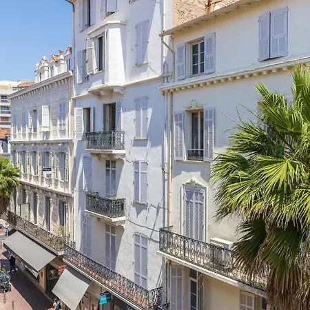 2 Bedrooms Near - Appartement *