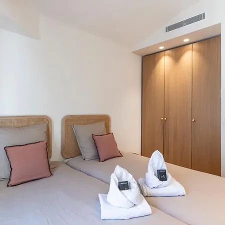 2 Bedrooms Near -